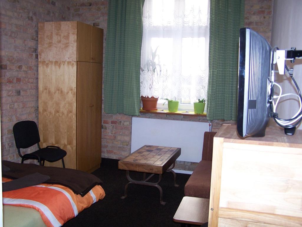 بوزنان Film Hostel المظهر الخارجي الصورة